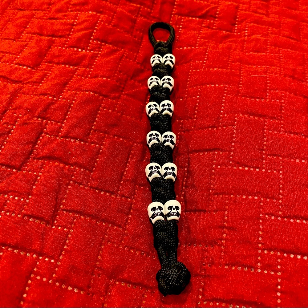 Skull Paracord Bracelet